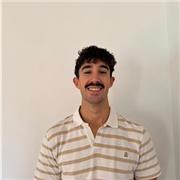 Profesor de Inglés. Titulado en Negocios Internacionales. Certificado C1 de Inglés